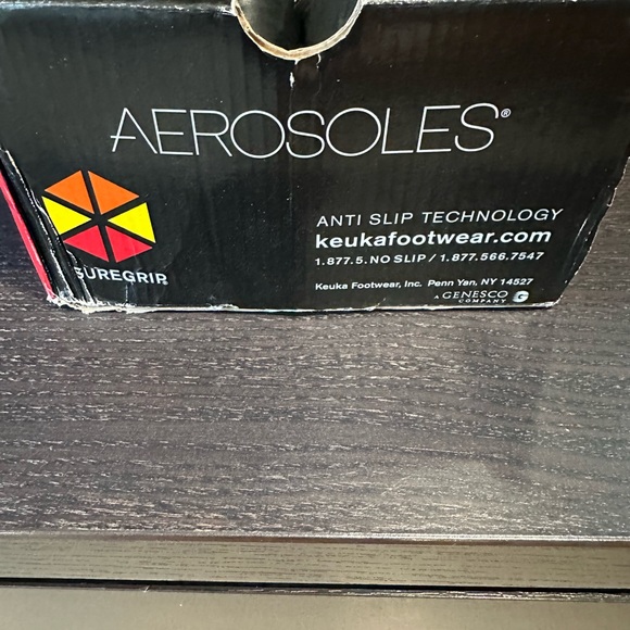 Shoes for Crews Leather loafers. Tried on once and didn't wear again - Picture 7 of 7